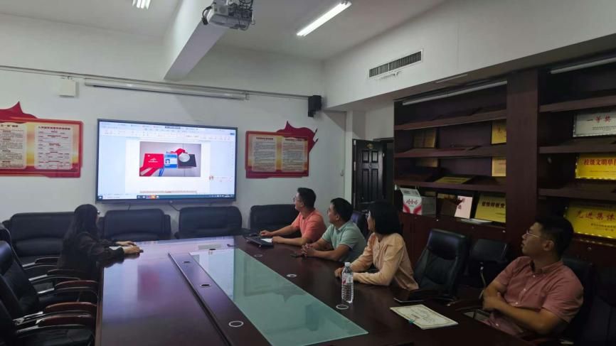 d9e8df233deed32e514efaf0284f9f2d